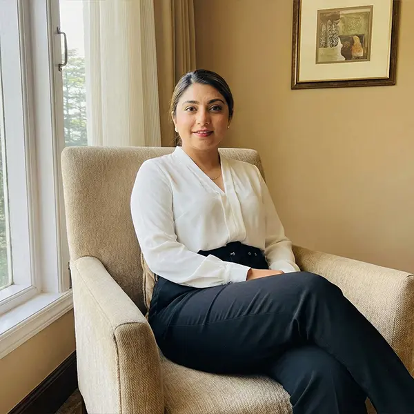 Kritika Singh Sithta, Front Office Trainer at Sisique